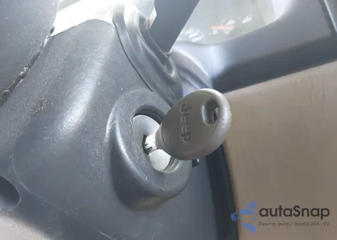 2002 Jeep Wrangler Sahara z USA, uszkodzony, nr VIN 1J4FA59S32P744124